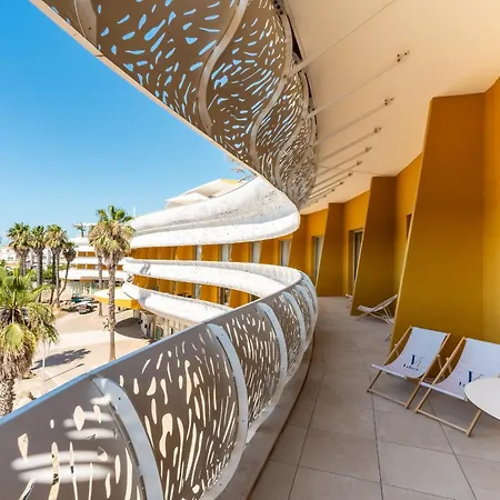דירה X Vibes Couple Only Design Rooftop Et Parking Village Naturiste אגדה